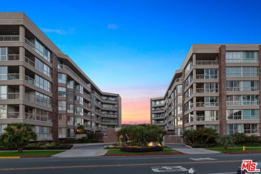 515 Ocean Avenue #NPH B photo 29