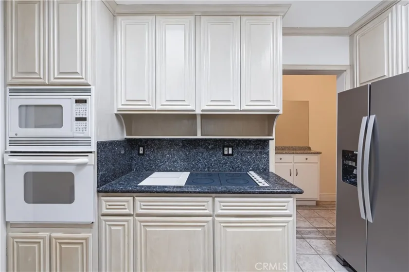 6150 Buckingham Parkway #110 photo 8