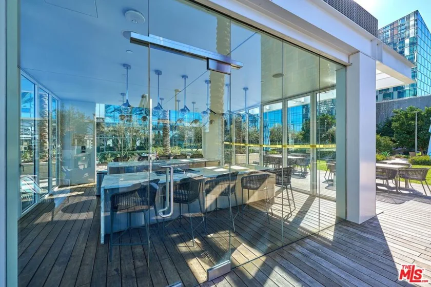 877 Francisco Street #1516 photo 45