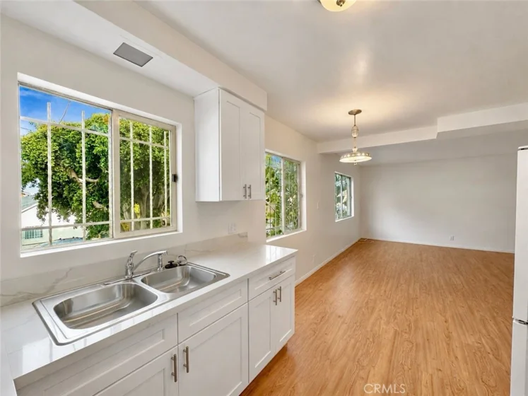 410 N Market Street #17 photo 8