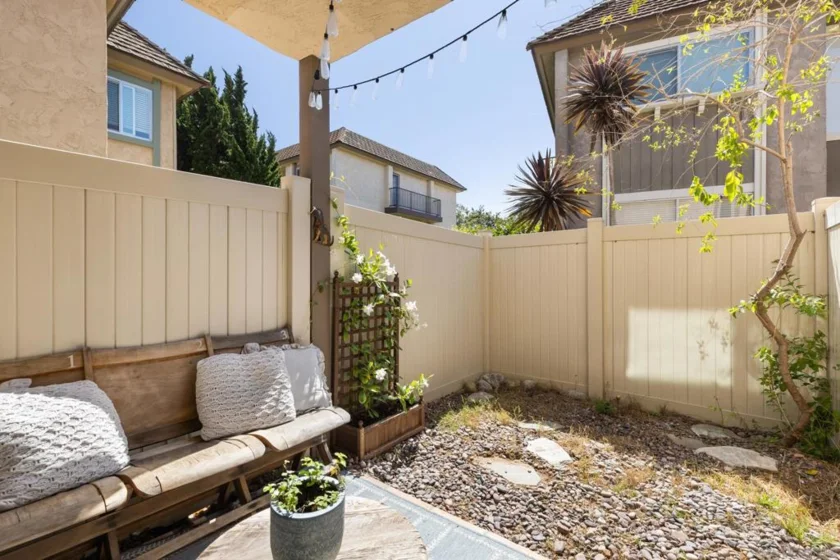7887 Nightingale Way photo 5