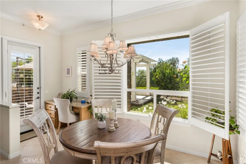 4001 Balmoral photo 20