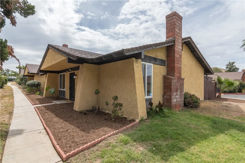 1231 S Buena Vista photo 1