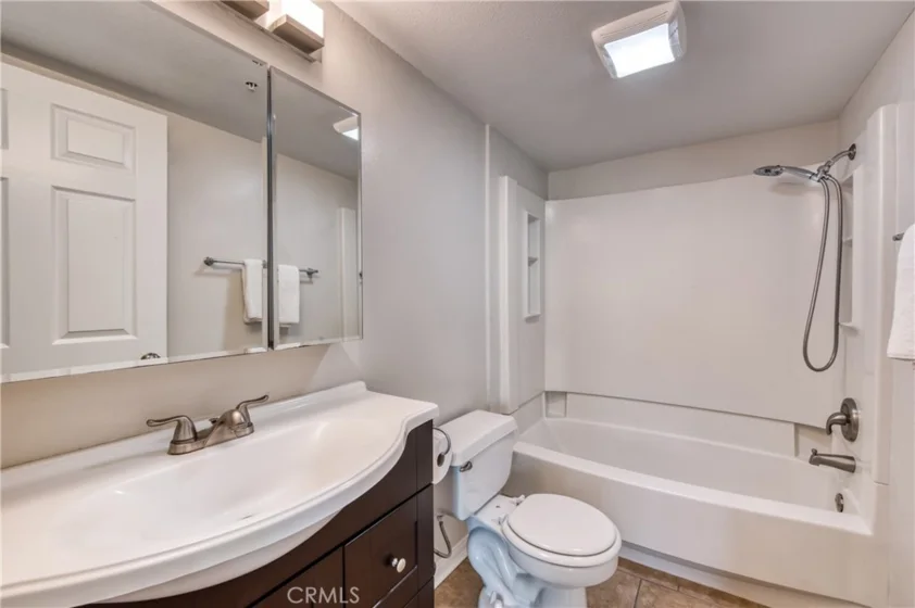 4755 Templeton Street #2210 photo 3
