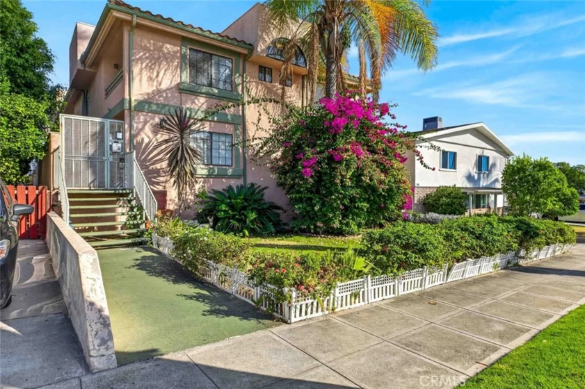 722 E Orange Grove Avenue #D photo 1