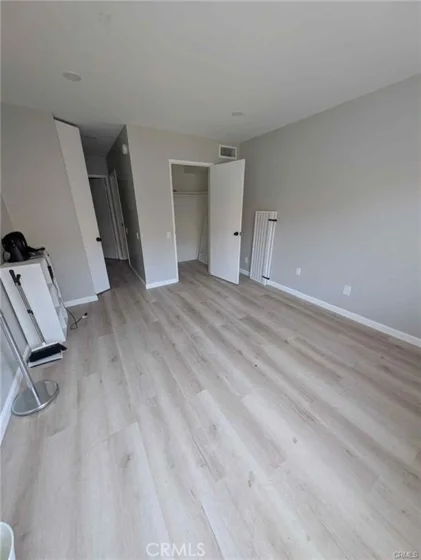 5460 White Oak Avenue #c302 photo 7