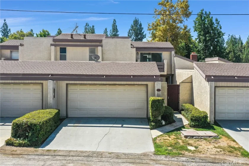 865 Daffodil Drive photo 1