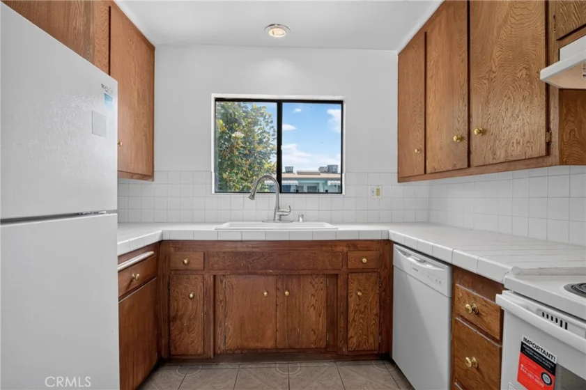 8355 Willis Avenue #18 photo 7