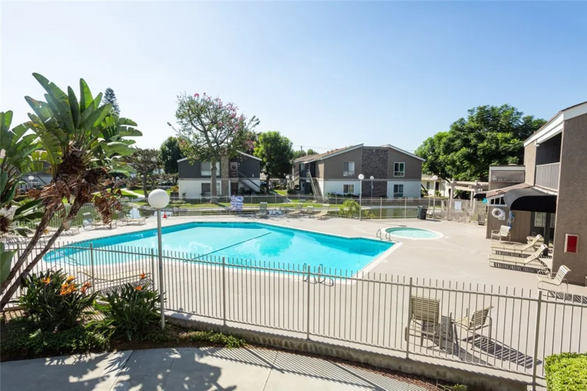 2815 S Fairview #G photo 21