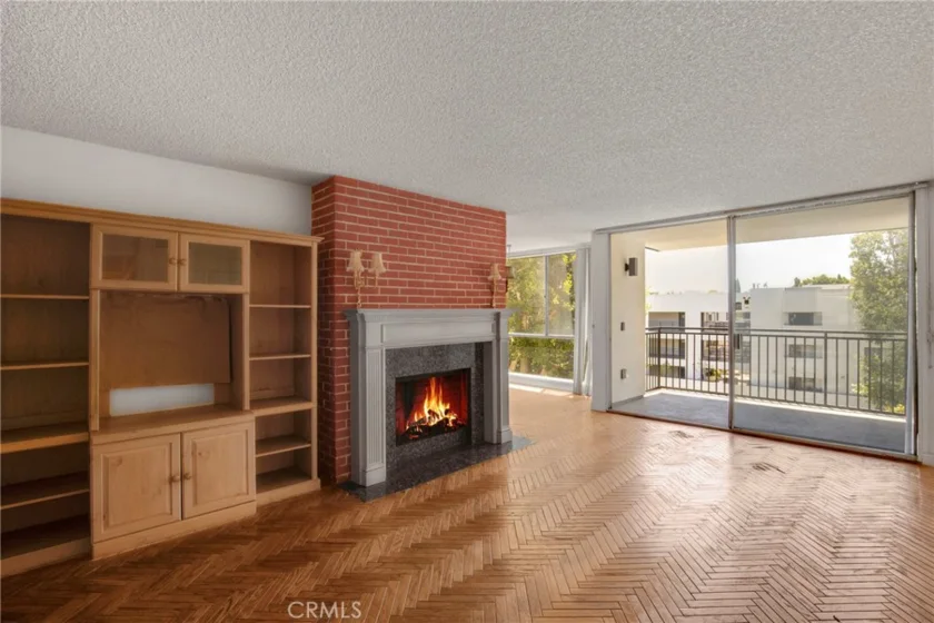 1340 S Beverly Glen Boulevard #211 photo 2