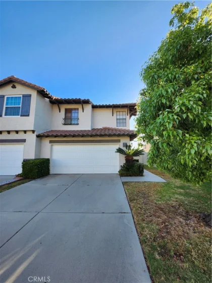 2057 San Diego photo 2