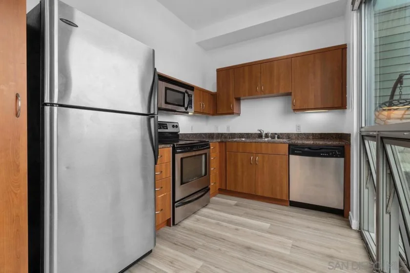 889 Date Street #448 photo 40