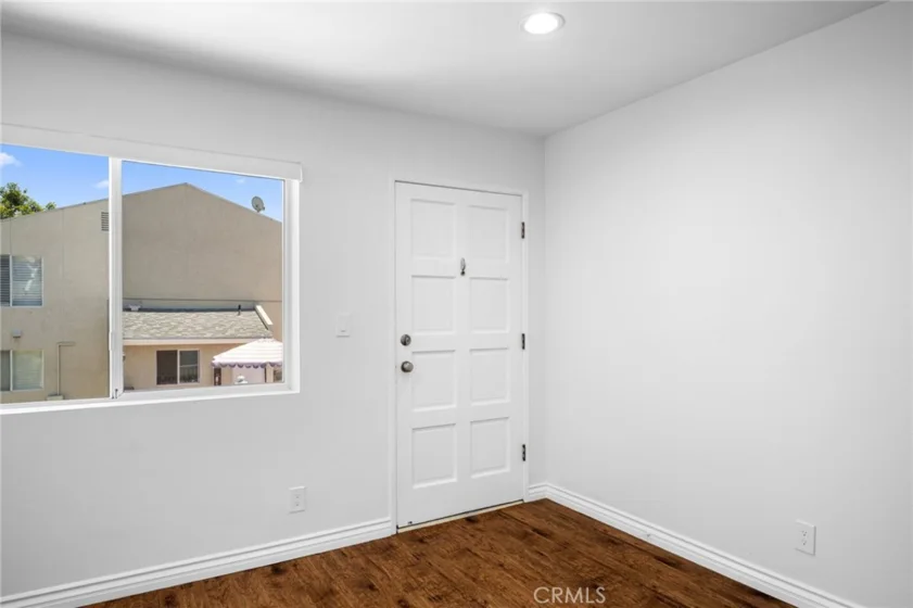 4558 Willis Avenue #203 photo 4