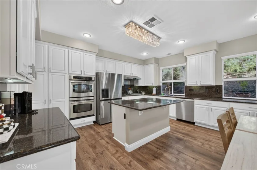 42111 Majestic Court photo 20