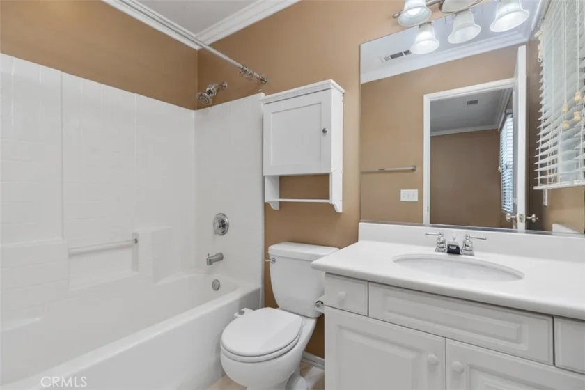 60 Avondale photo 7
