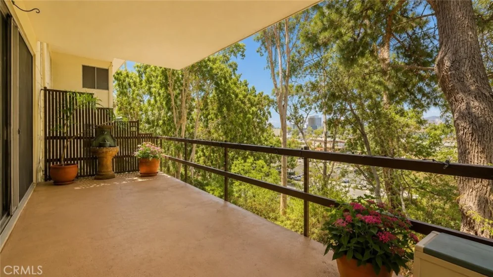 395 Cliff Drive #106 photo 21