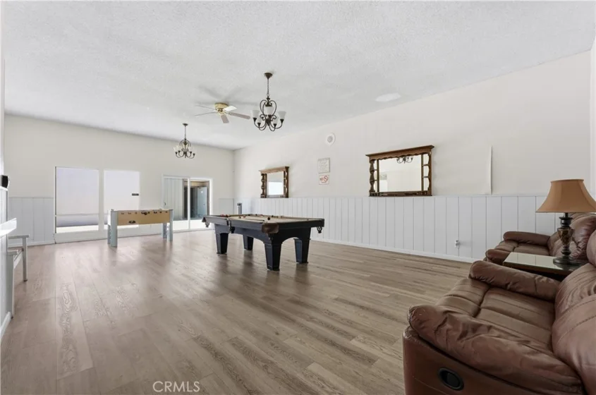 278 N Wilshire #B31 photo 28