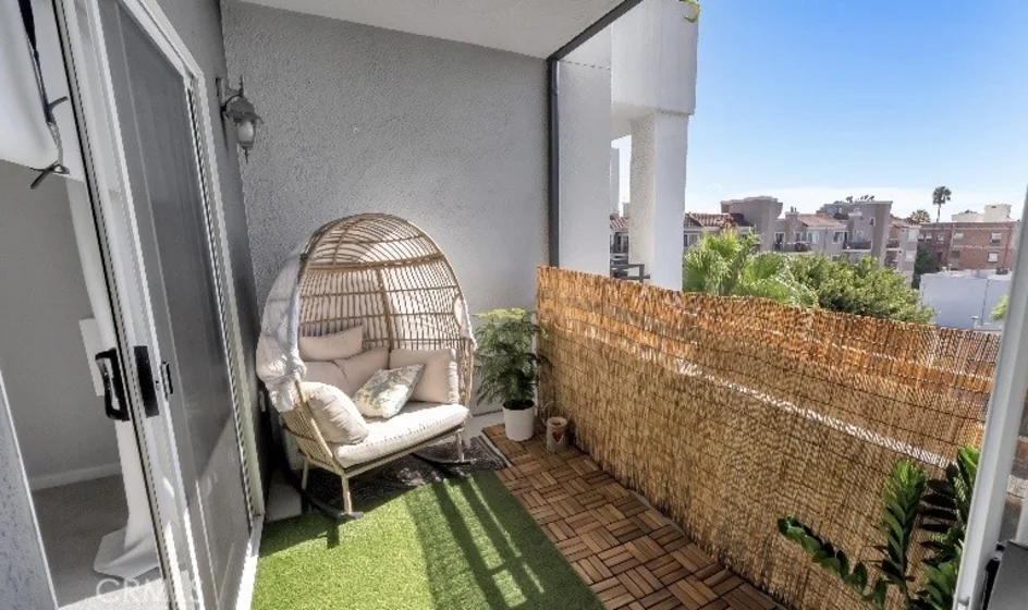 838 Pine Avenue #409 photo 3