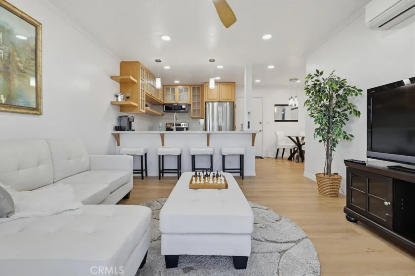 363 Newport Avenue #302 photo 16