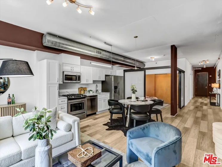 1111 S Grand Avenue #412 photo 15