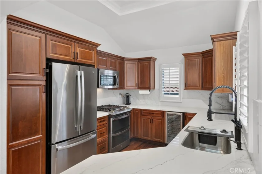 88 Corsica Drive photo 21