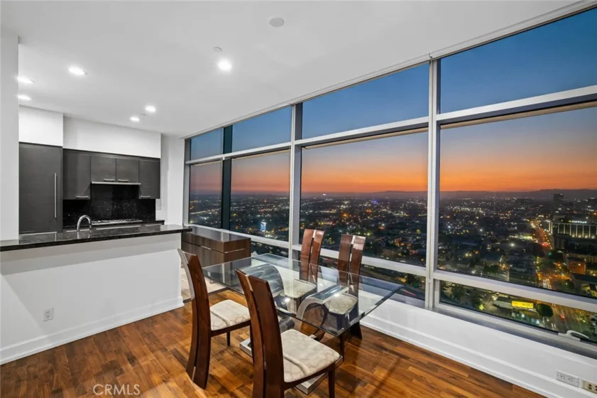 900 W Olympic #31J photo 5