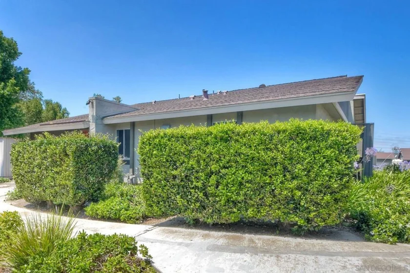 440 Parkside Drive photo 34