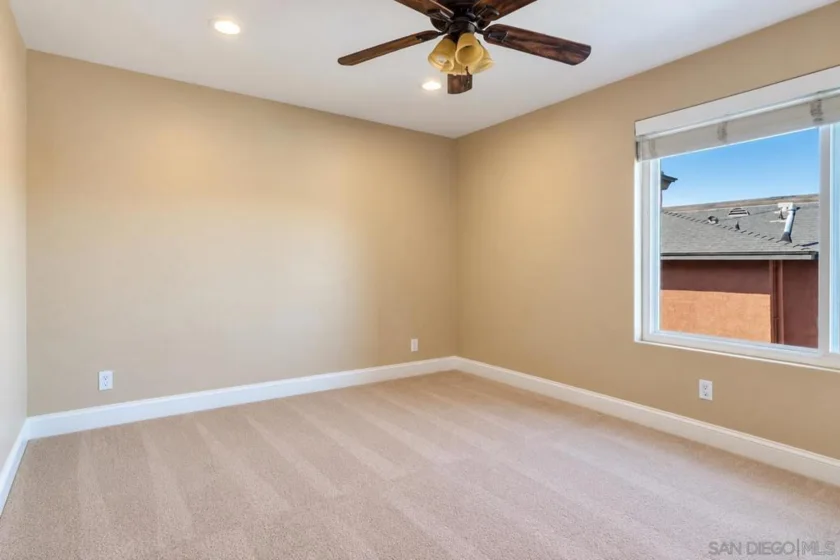 310 Sun Court photo 17