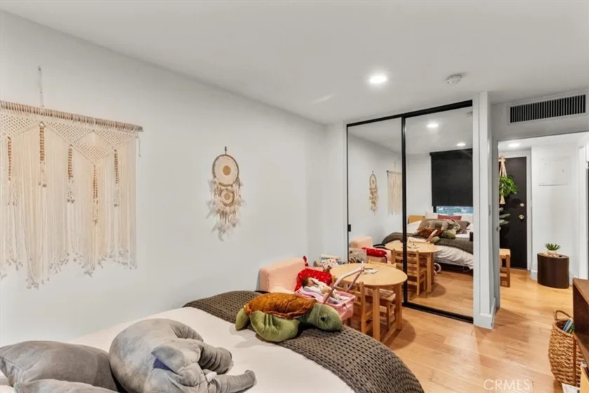 10501 Wilshire #2212 photo 4