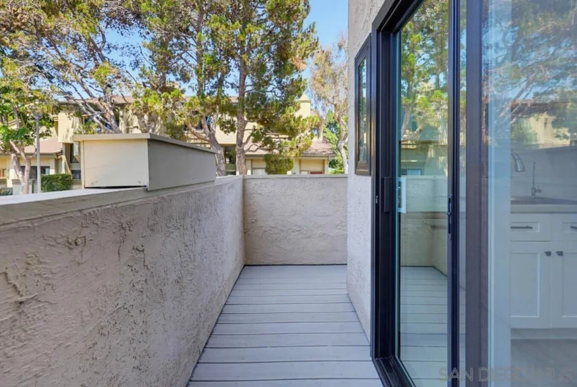 3249 Caminito Eastbluff #31 photo 12