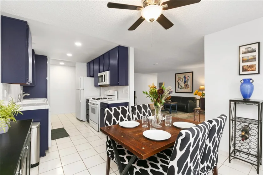 4515 California Avenue #305 photo 1