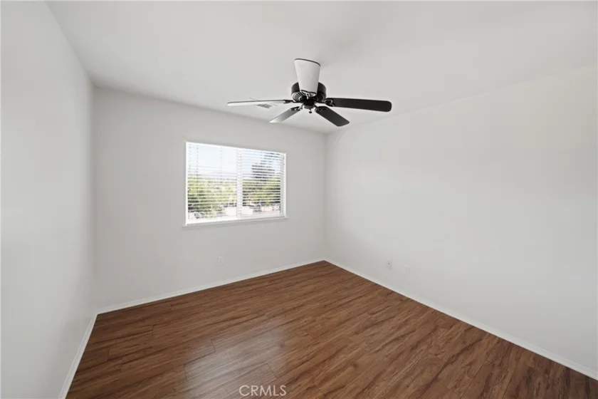 38090 Sherwood Street photo 31