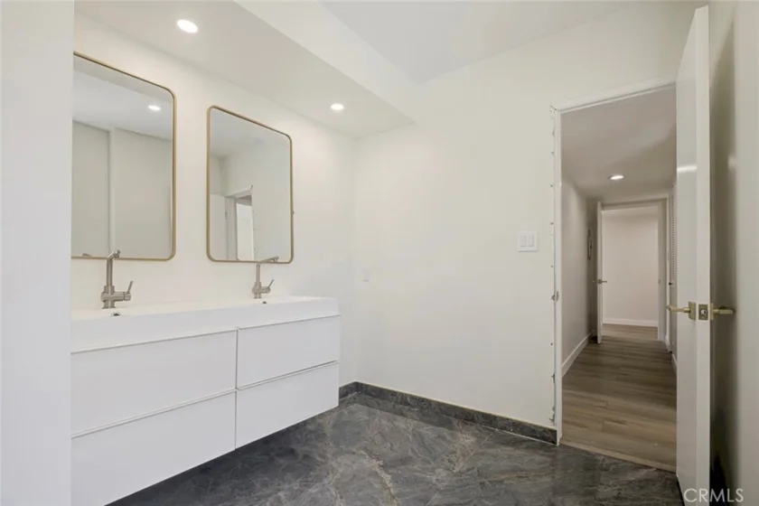 4487 Colbath #309 photo 10