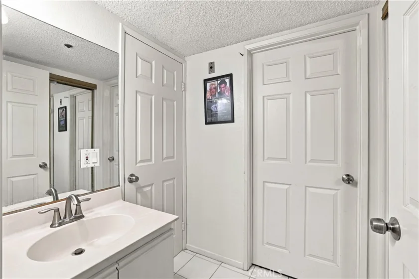 147 W Acacia #160 photo 19