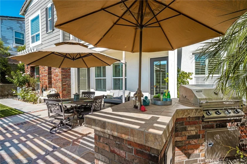 4001 Balmoral photo 33