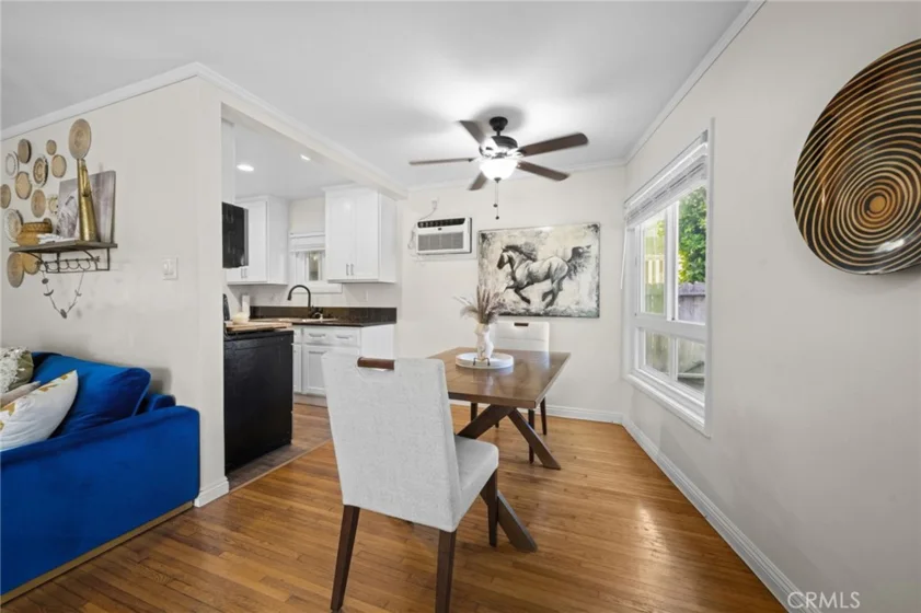 3822 E 1st #1 photo 3