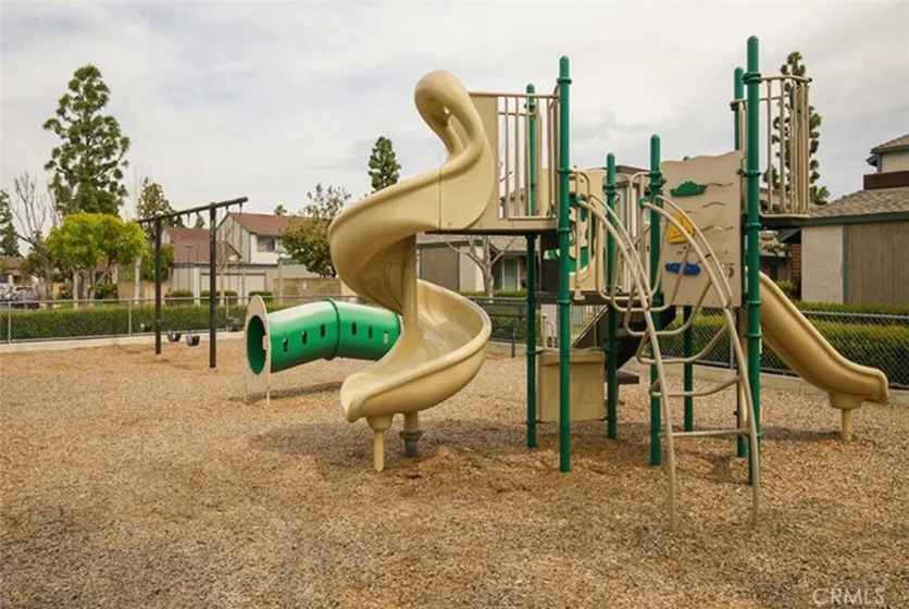 13148 Ferndale photo 16