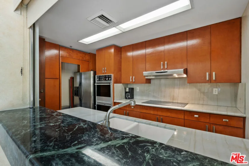 10750 Wilshire Boulevard #401 photo 37