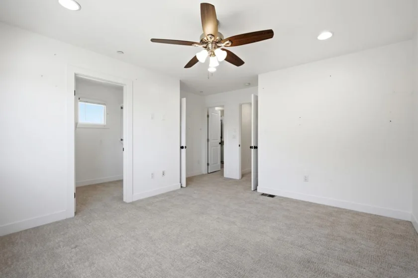 1323 Felspar Street photo 8