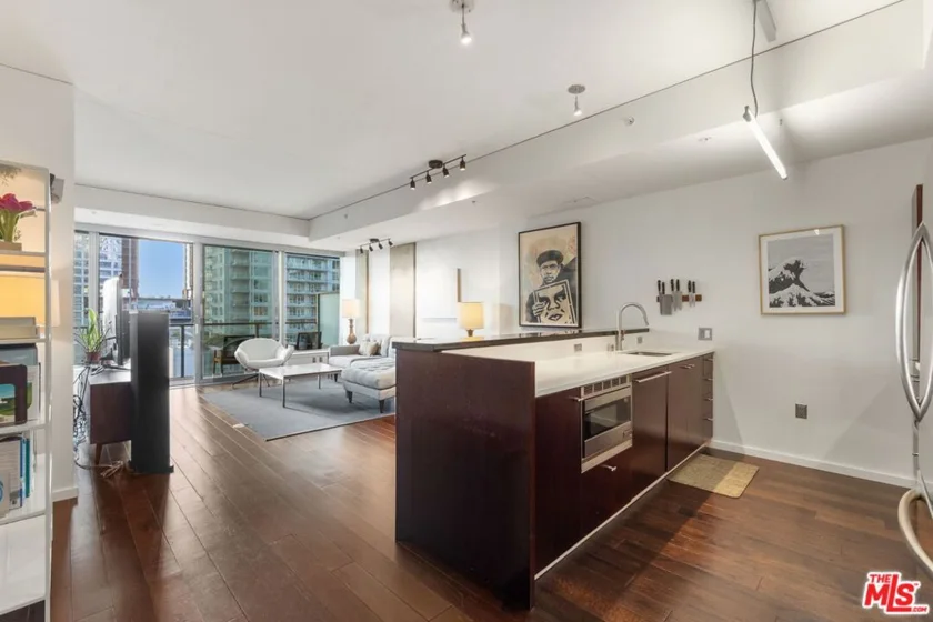 1155 S Grand Avenue #808 photo 13