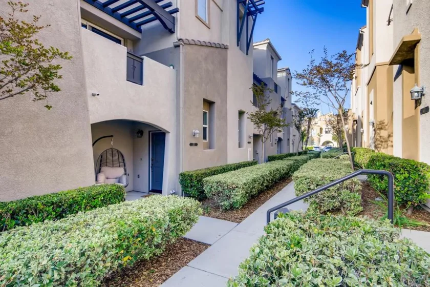 617 Kennedy Way photo 1