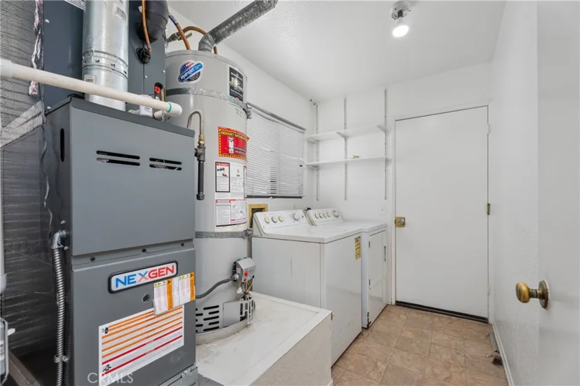 21605 Fernbrook photo 27