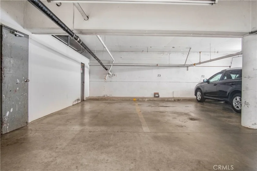 12955 Riverside Drive #102 photo 30