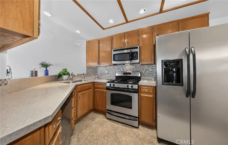 983 Stonecrest Street photo 18