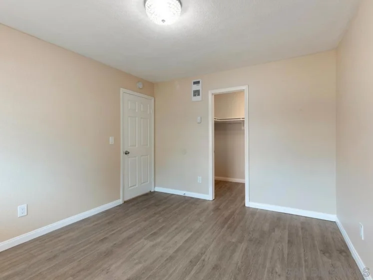 2094 E Grand Avenue #7 photo 7