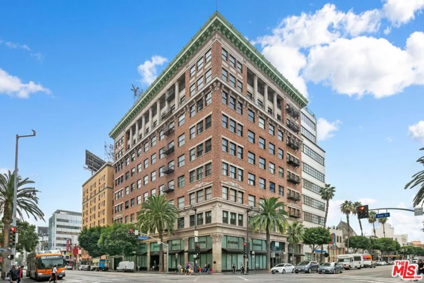 1645 Vine Street #301 photo 18
