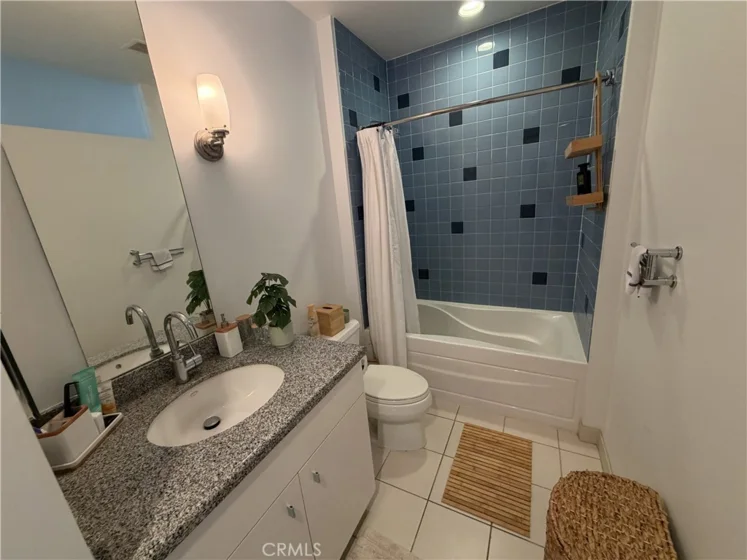 1100 Wilshire #2901 photo 39