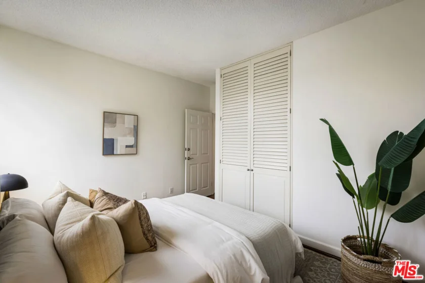 4411 Los Feliz Boulevard #502 photo 12