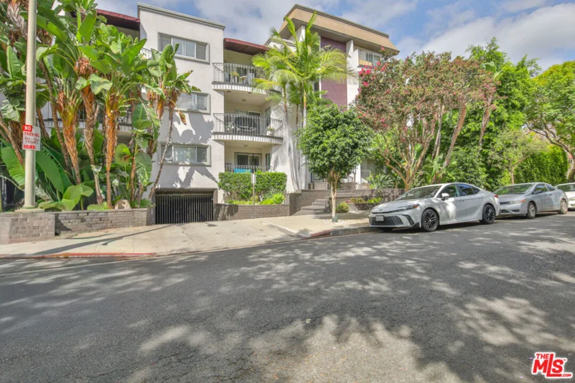 625 N Flores Street #102 photo 5