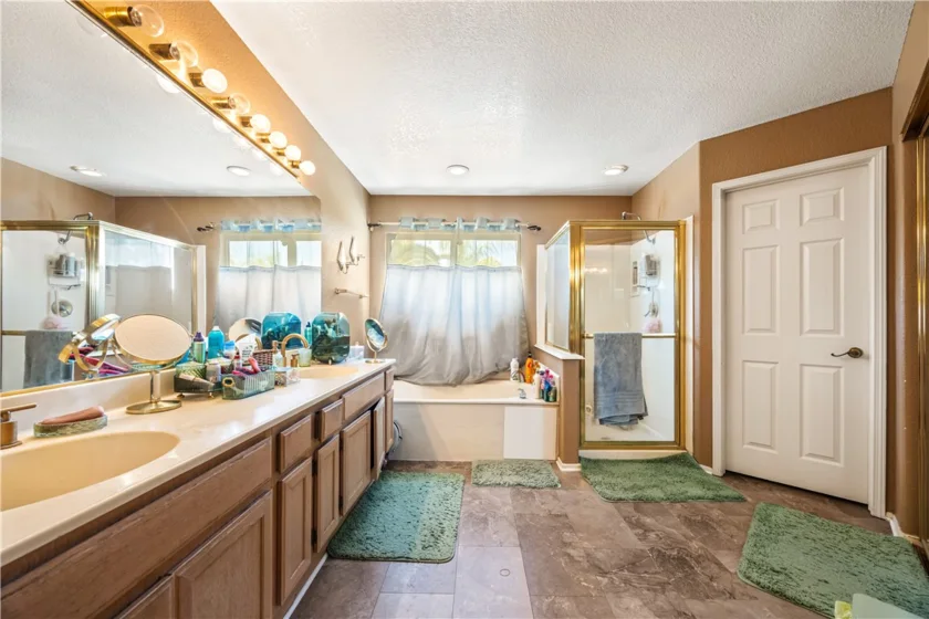 24357 Gitano Drive photo 32